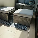 Green Corner Apartment *